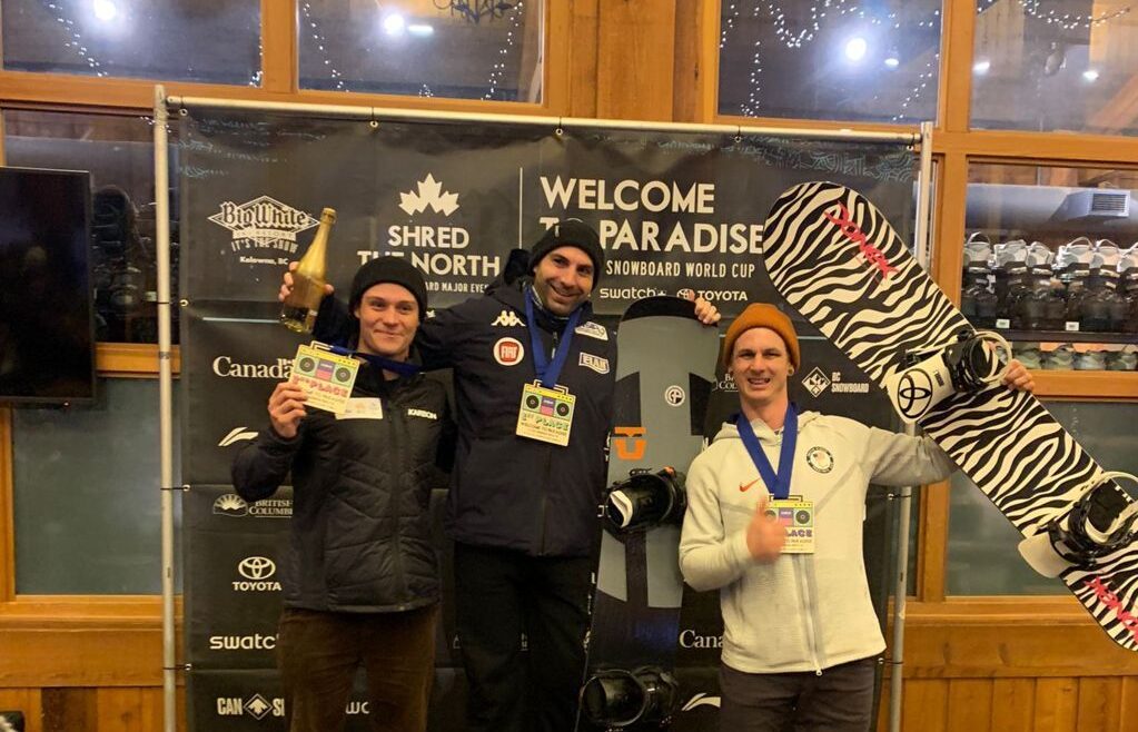 2022 12 19 il podio con Emanuel Perathoner sul gradino piu alto a Big White Ski Resort FILEminimizer e1672941728569
