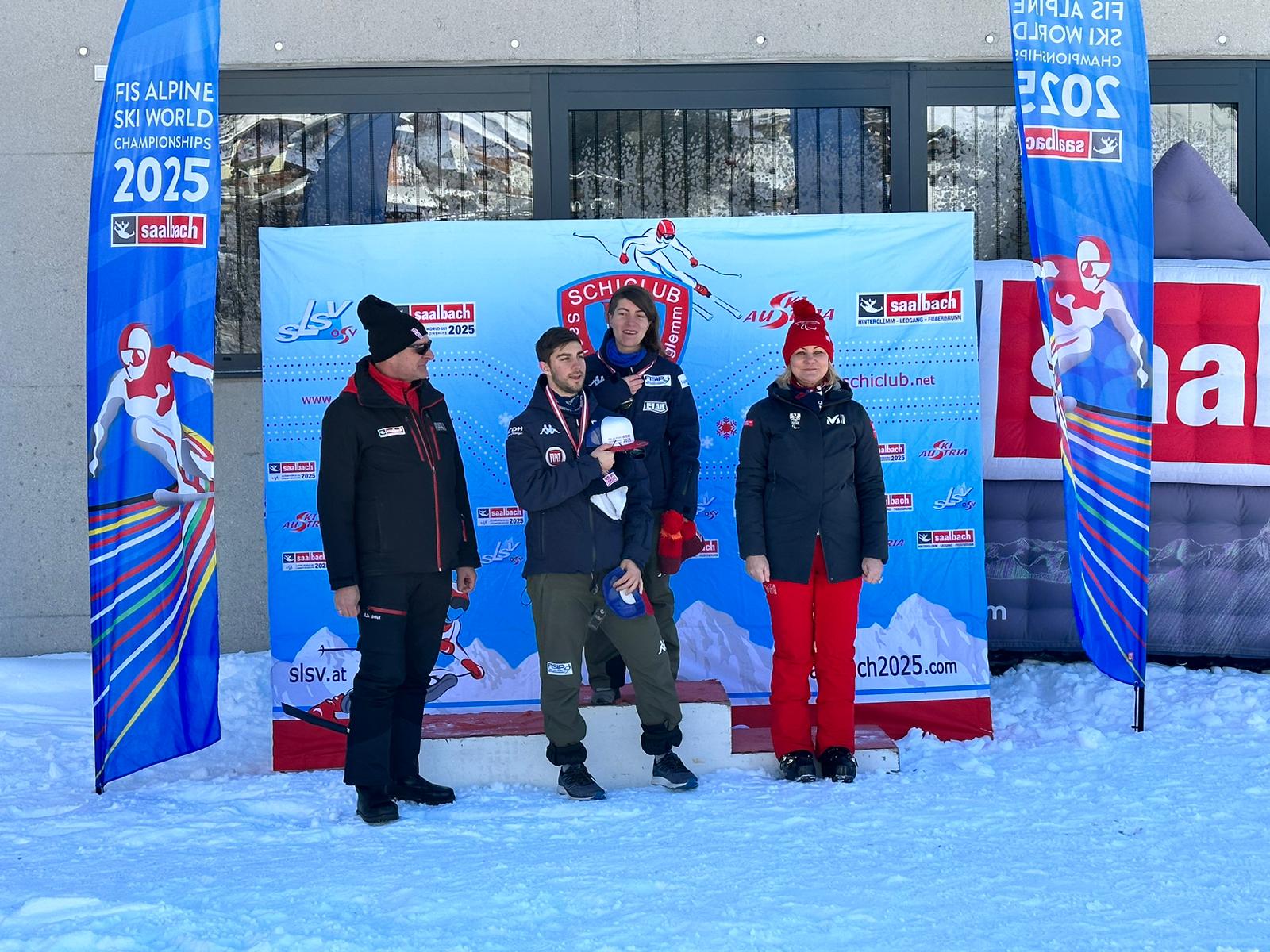 2023 02 08 il podio con al centro Chiara Mazzel e Fabrizio Casal