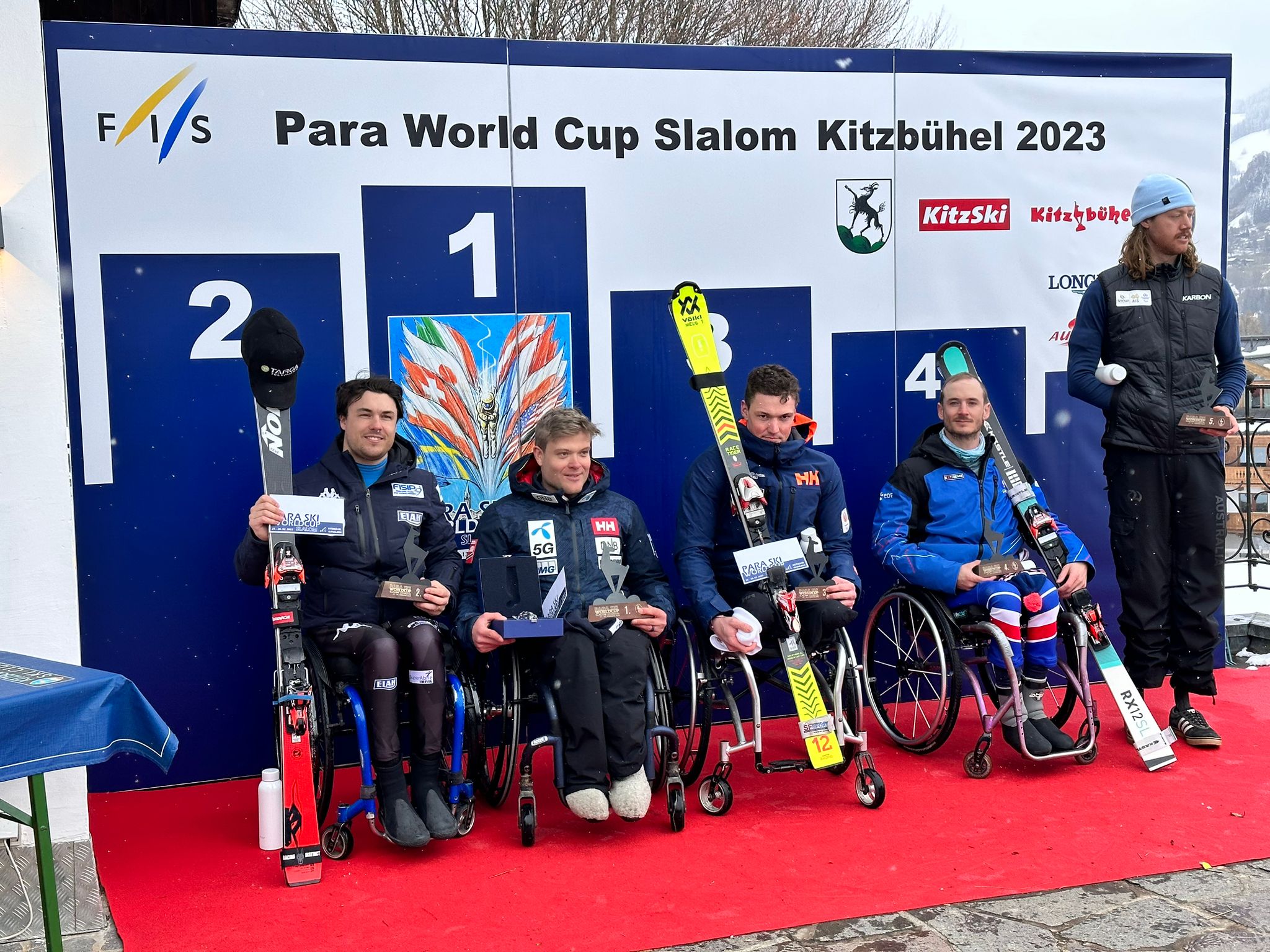 2023 02 27 primo da sinistra Rene De Silvestro secondo tra i Sitting