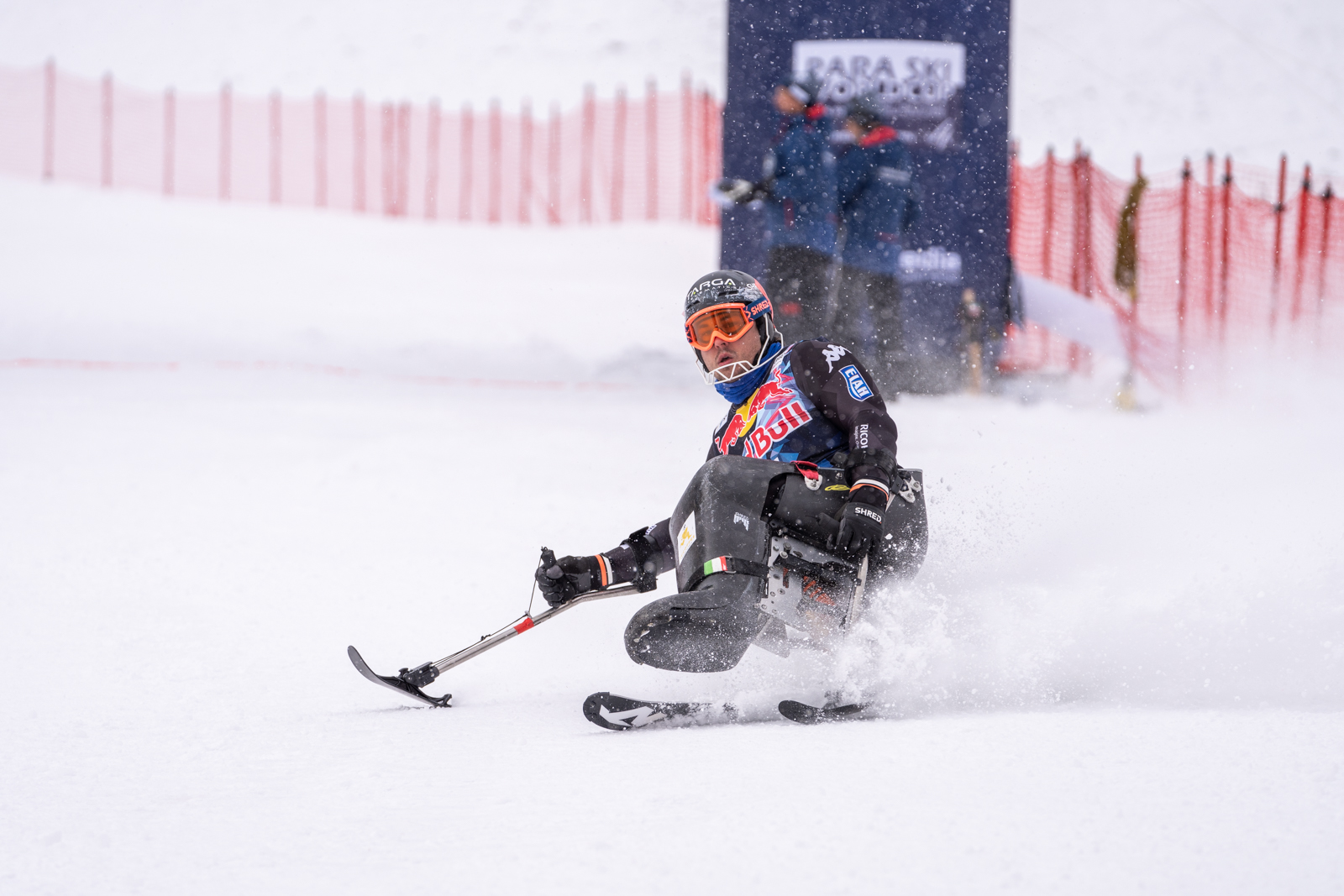 Rene De Silvestro in azione a Kitzbuhel foto Facebook Hahnekamm Renne