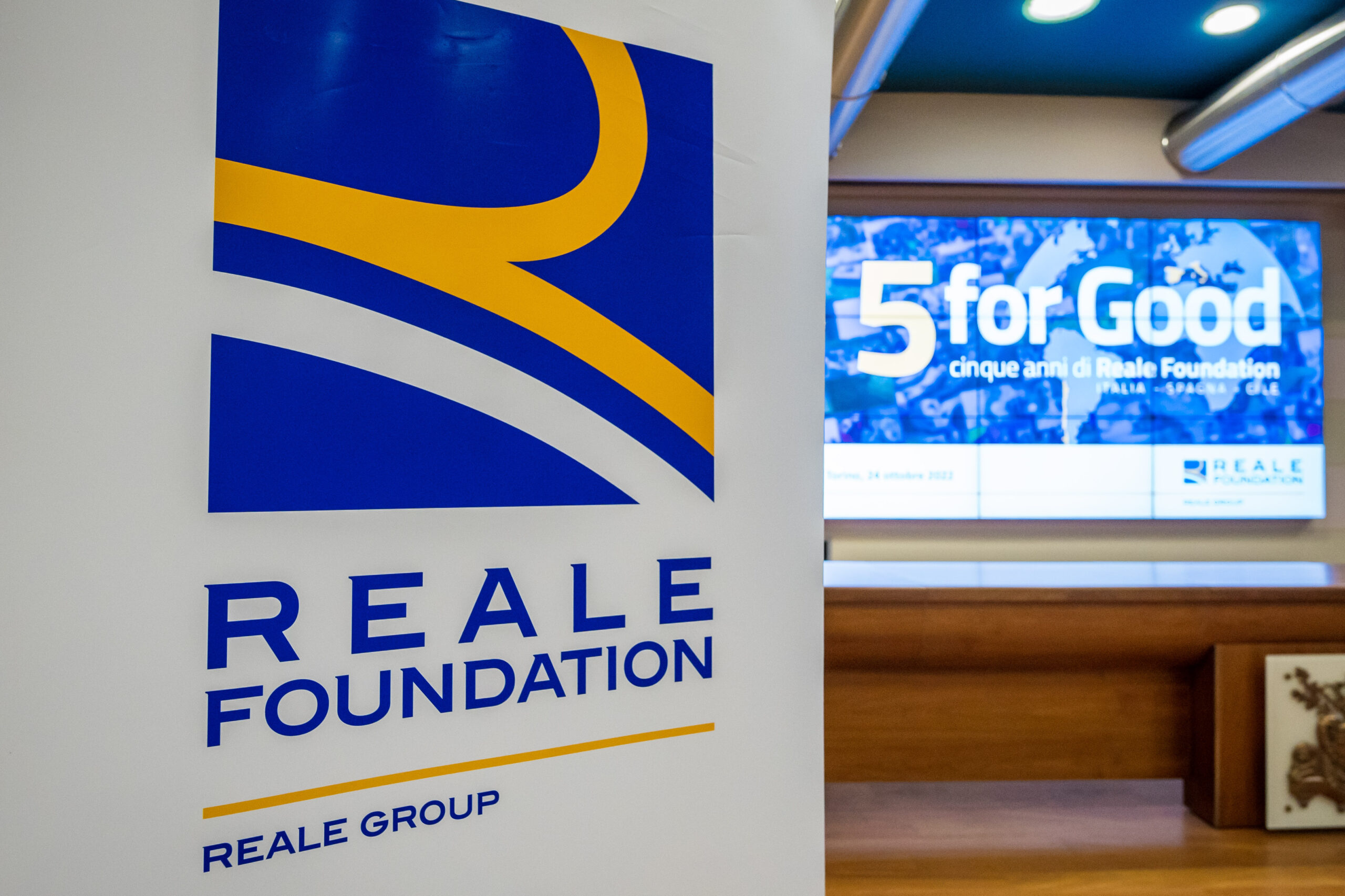 Reale Foundation foto 1 scaled 1