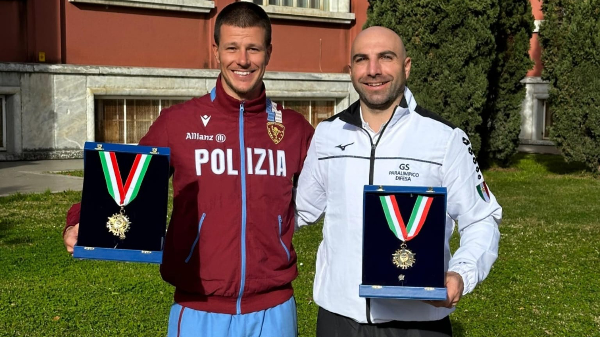 17 i tre del collare d oro