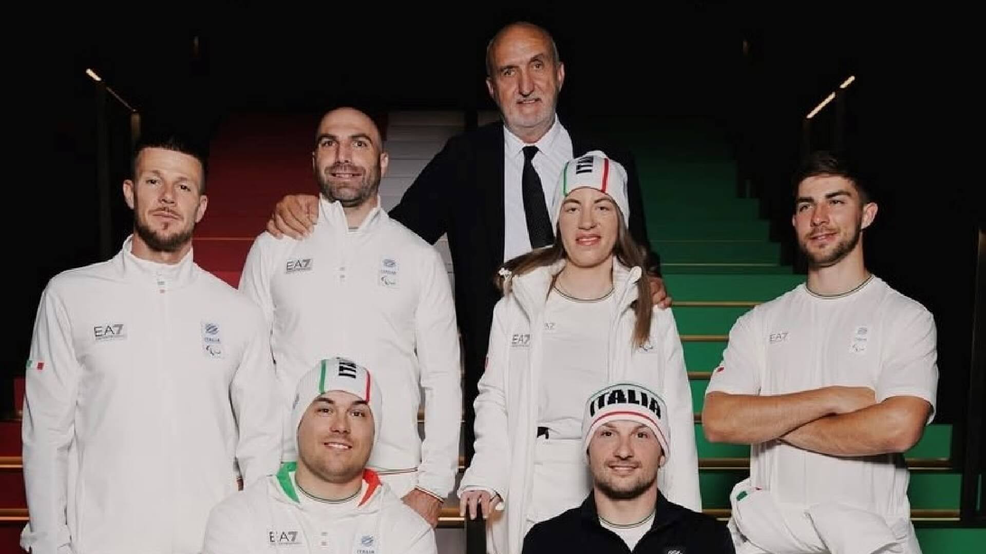 img presentazione divise ufficiali